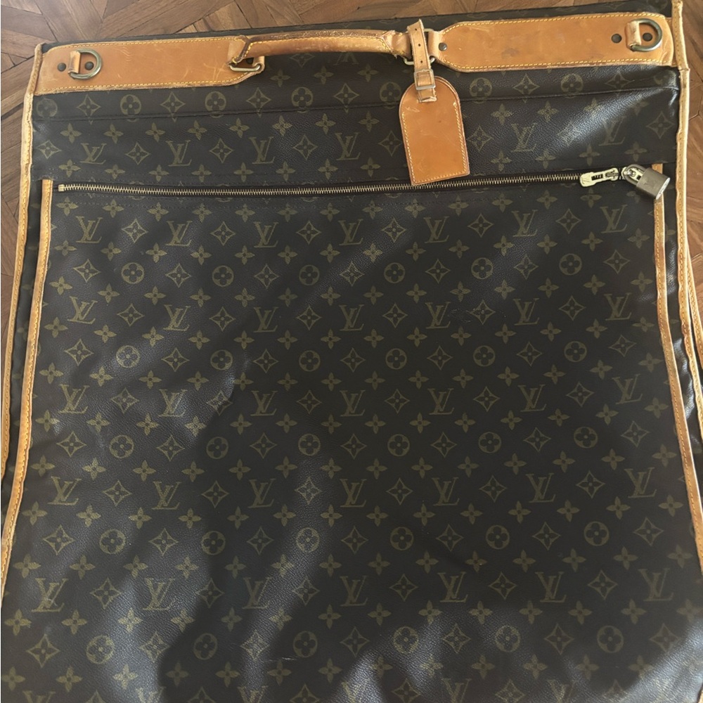 Louis Vuitton Garment Bag